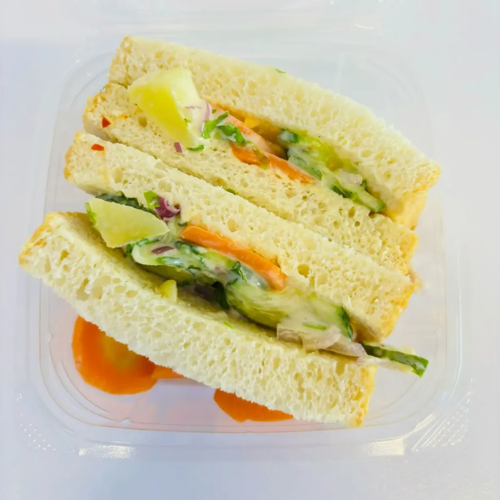 [320] Vegetble Sandwhich