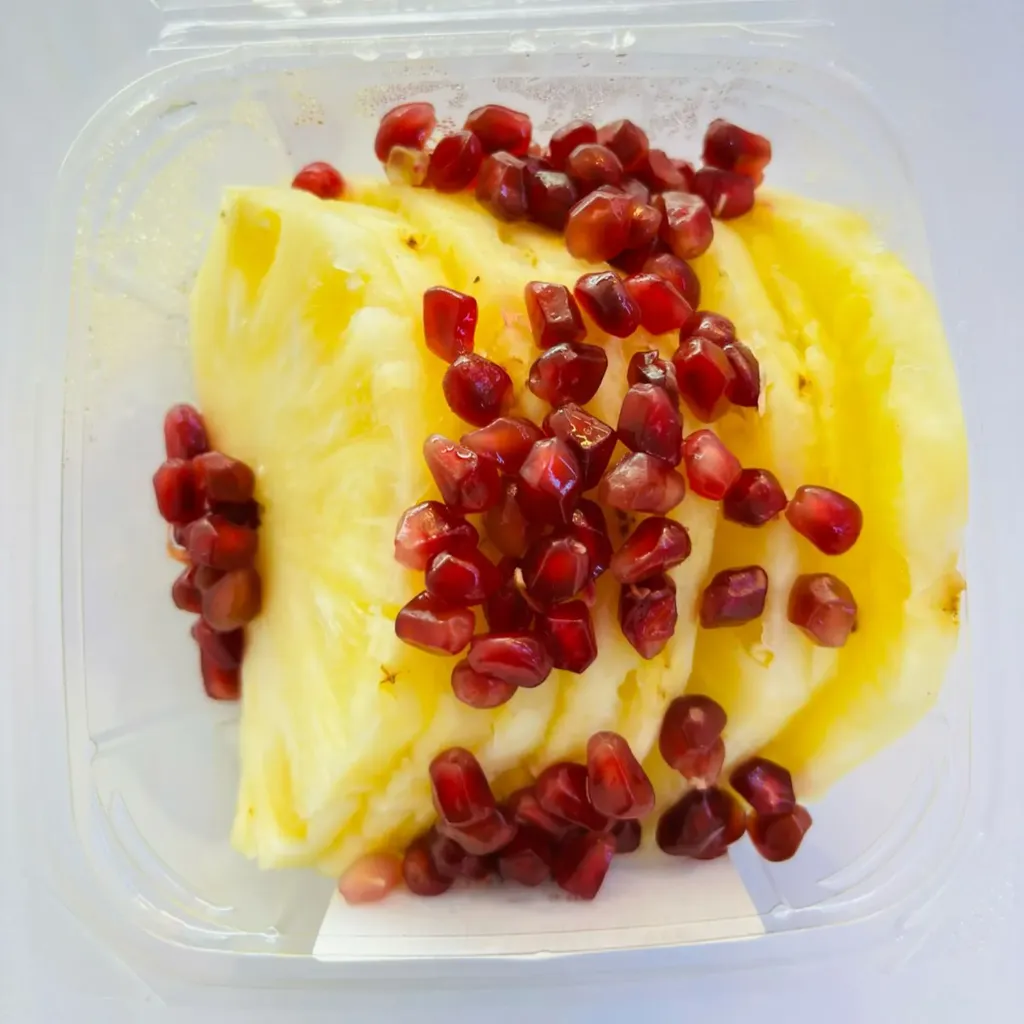 [275] Pineapple With Pomegranate